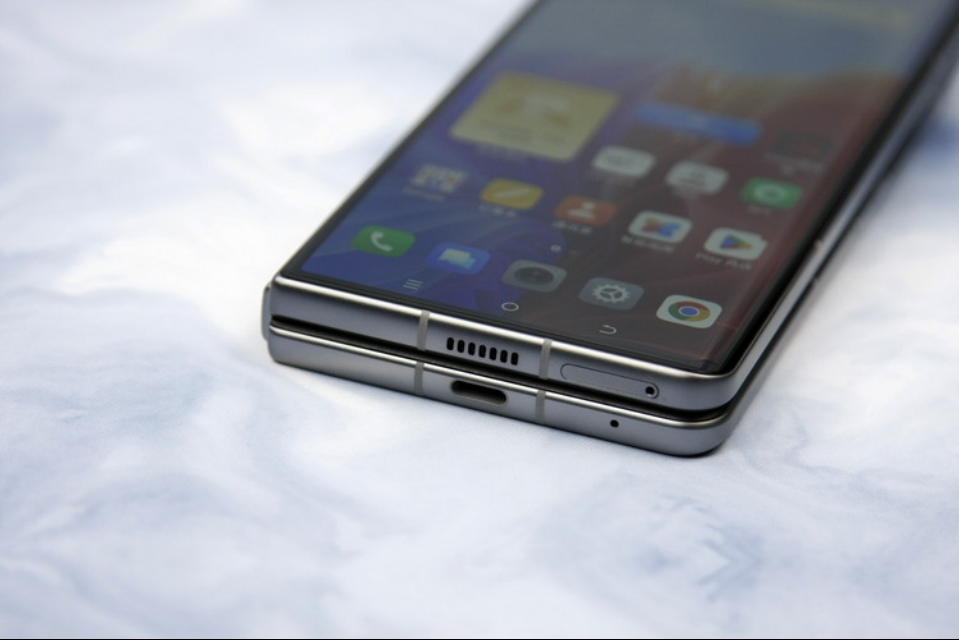TECNO PHANTOM V Fold评测：超越期待的折叠屏旗舰