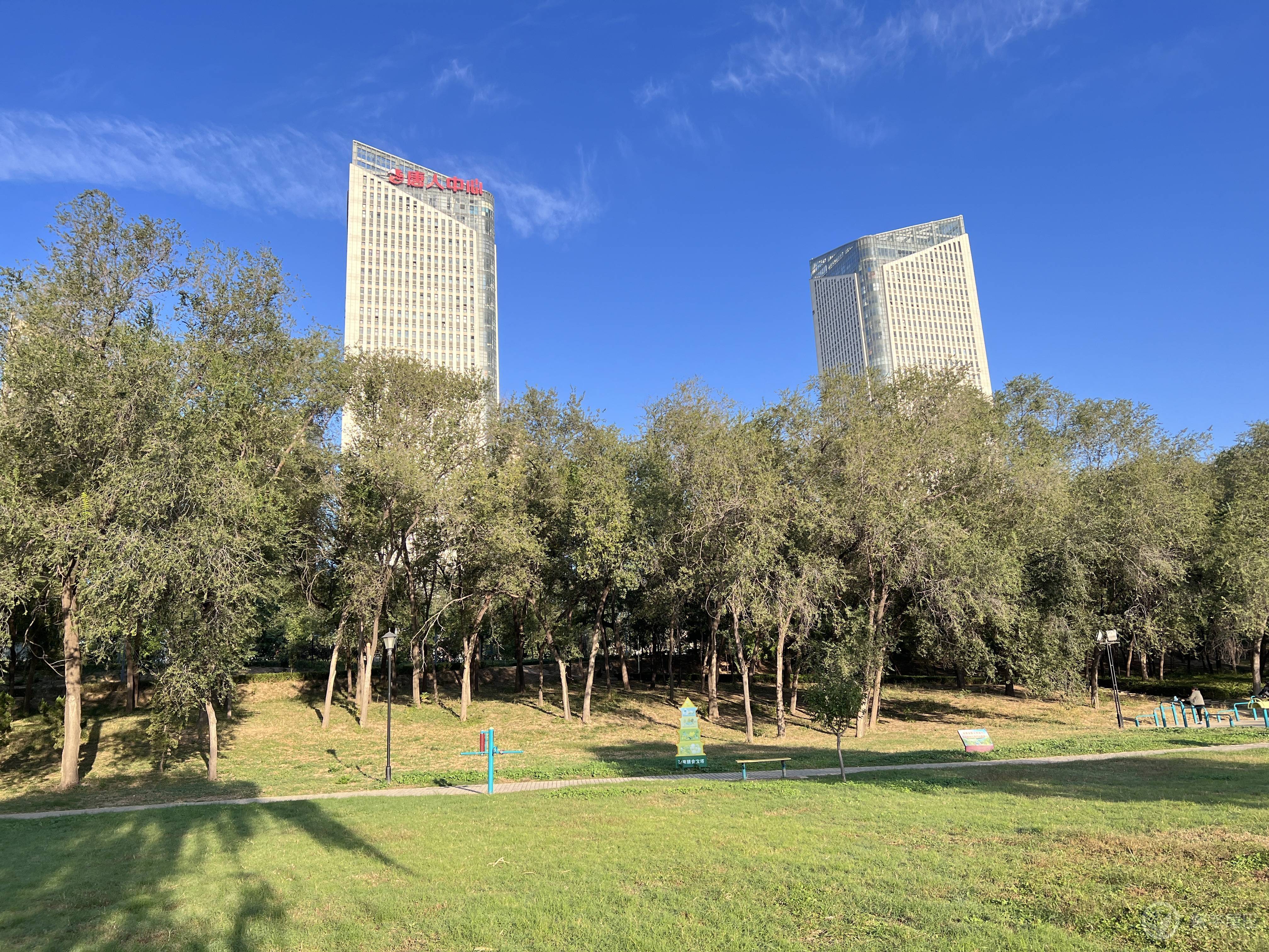 色彩美景，时光留驻——iPhone记录清晨的唐人中心