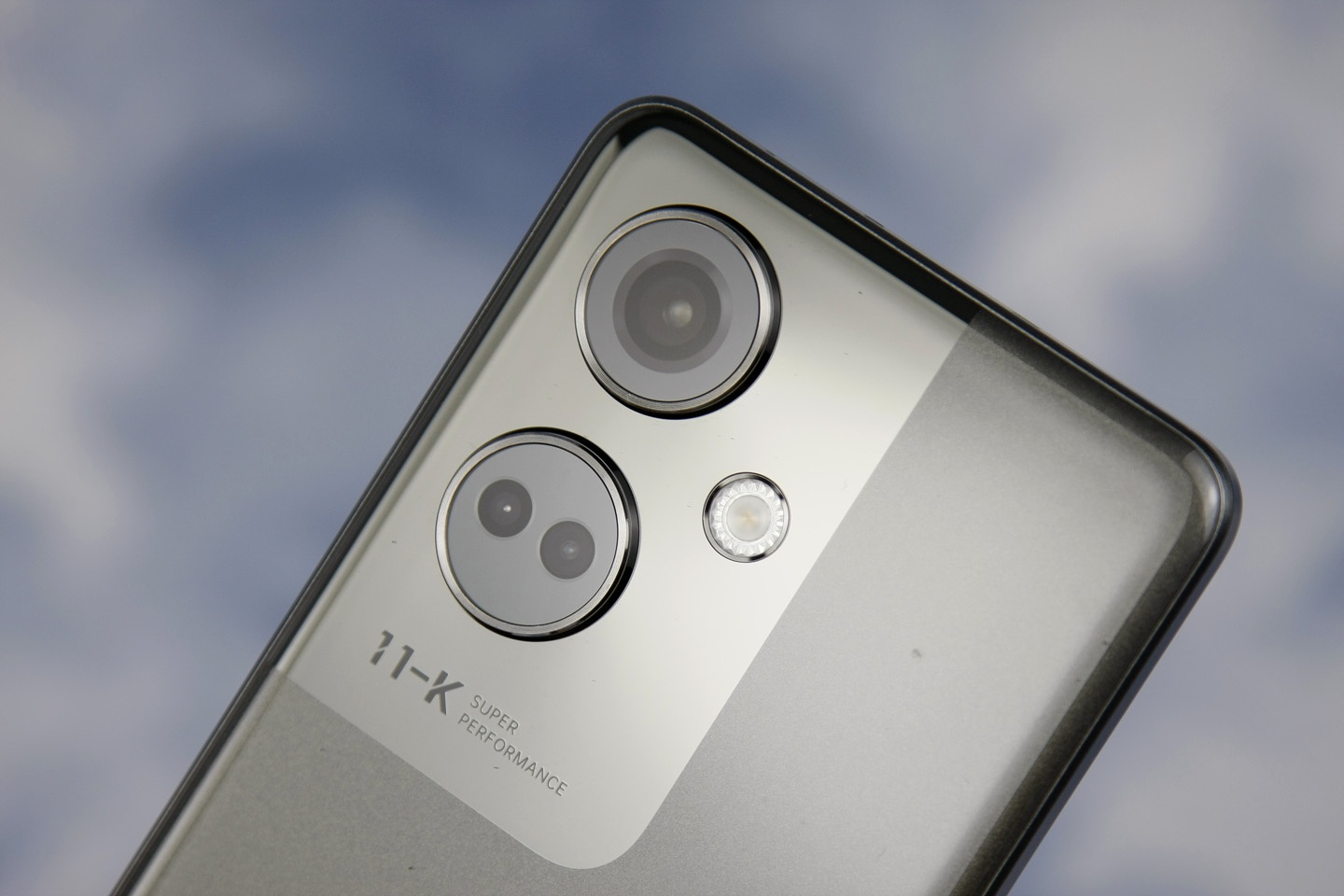 OPPO K11首发图赏：旗舰影像+快充开辟中端机新思路