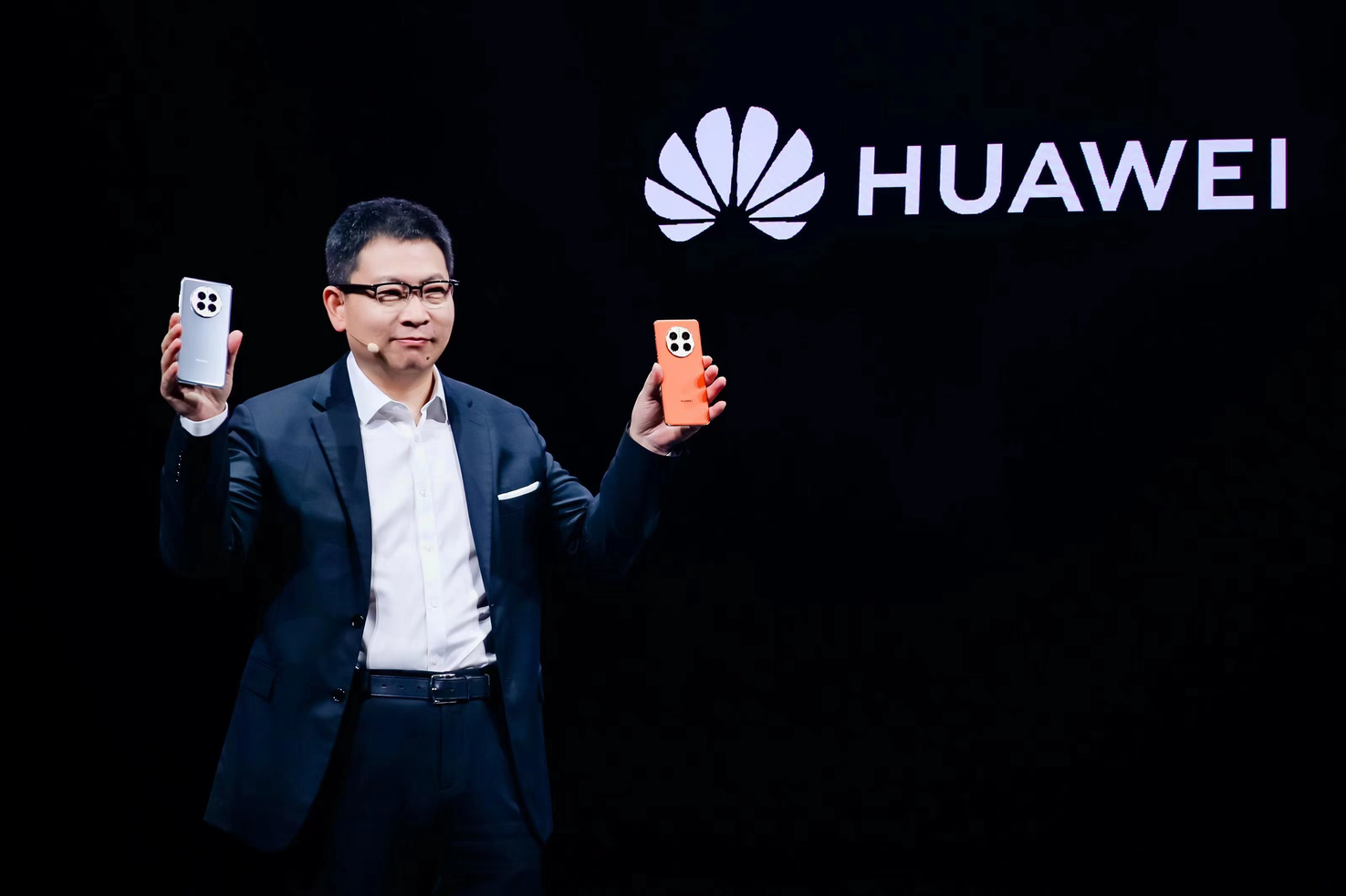传华为明年将推出5G手机 Mate60系列支持5G信号连接