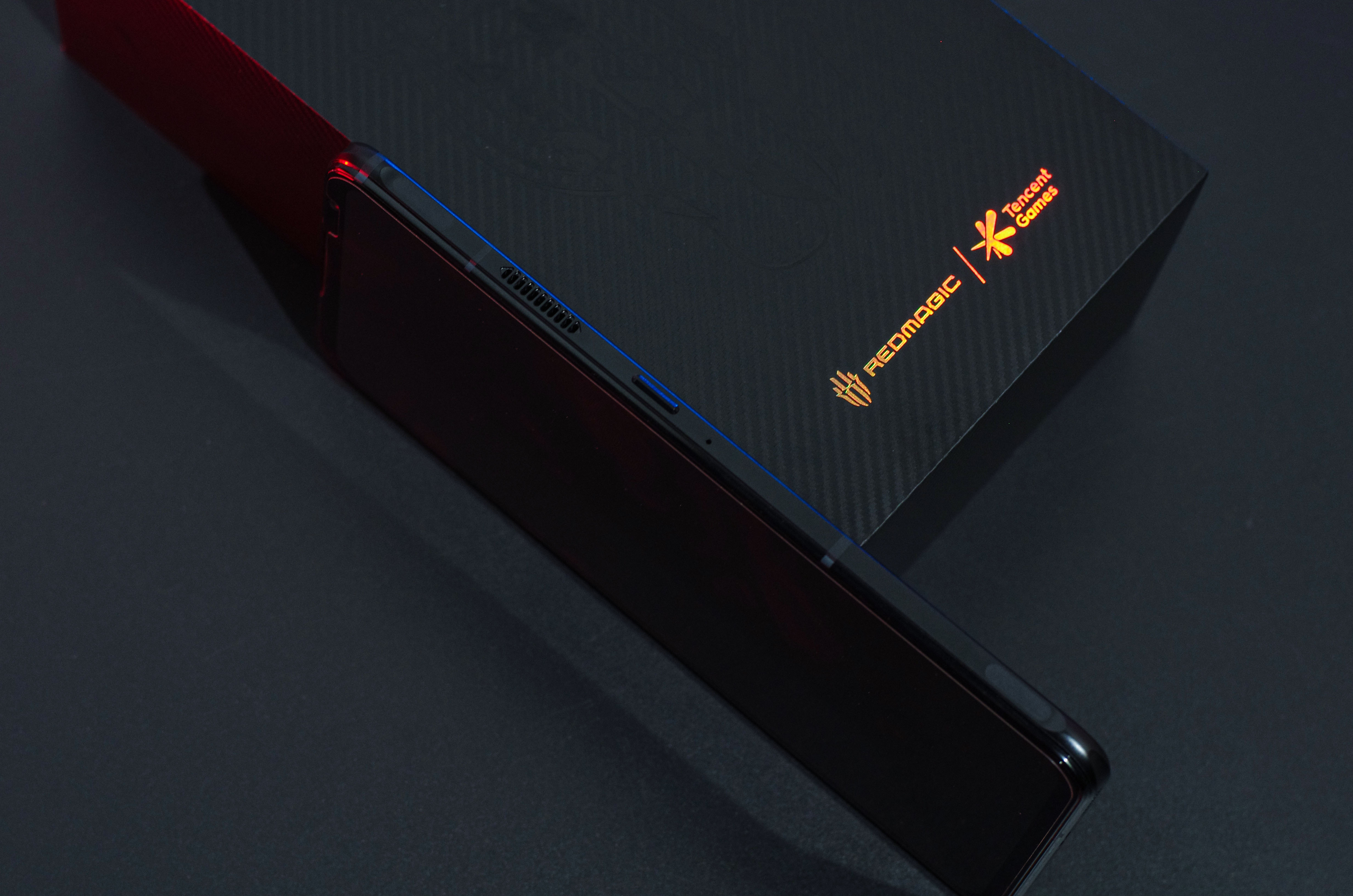 红魔6S Pro评测：顶级散热配置 驯服骁龙888 Plus