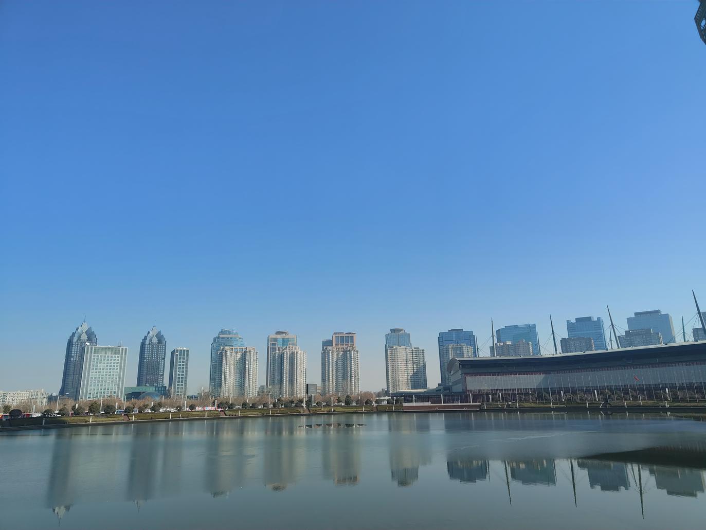 真我GT Neo5评测：还有谁？240W快充直接拉满极限