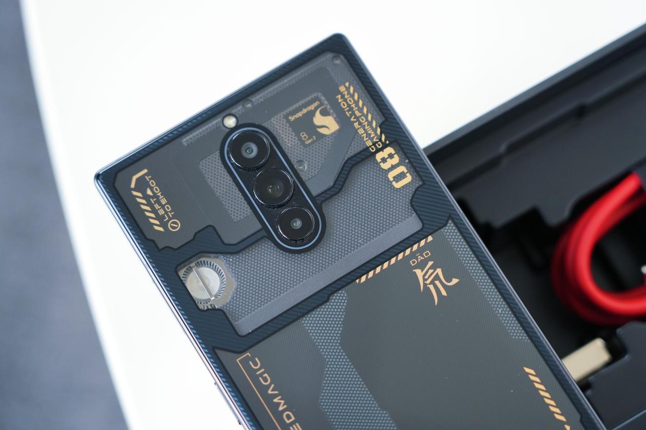 红魔8 Pro+评测：骁龙8Gen2时代的锋芒异类