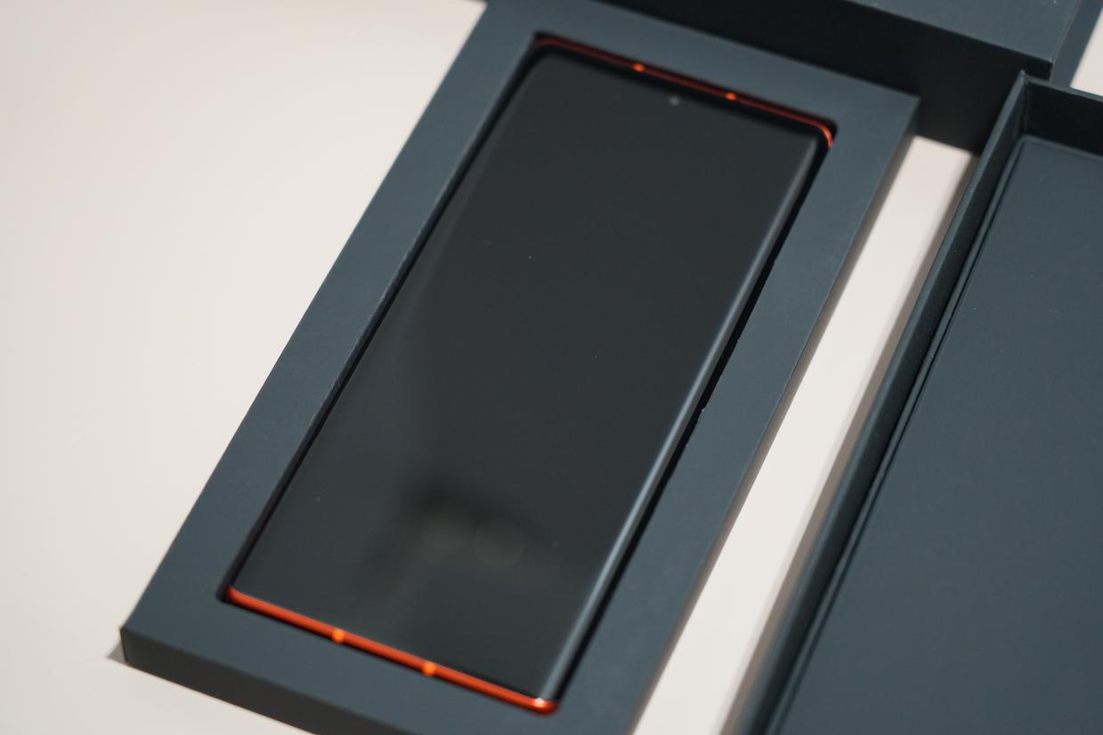 开拓市场 迈向高端：聊聊传音旗舰机TECNO PHANTOM X2