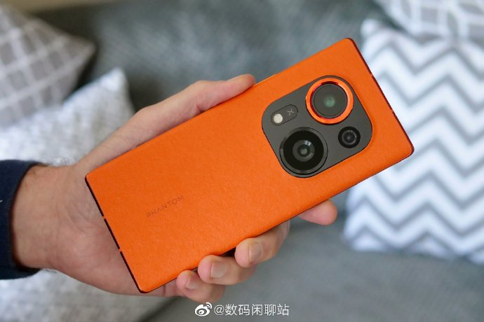 传音Phantom X2 Pro真机亮相：摄像模组逼死强迫症