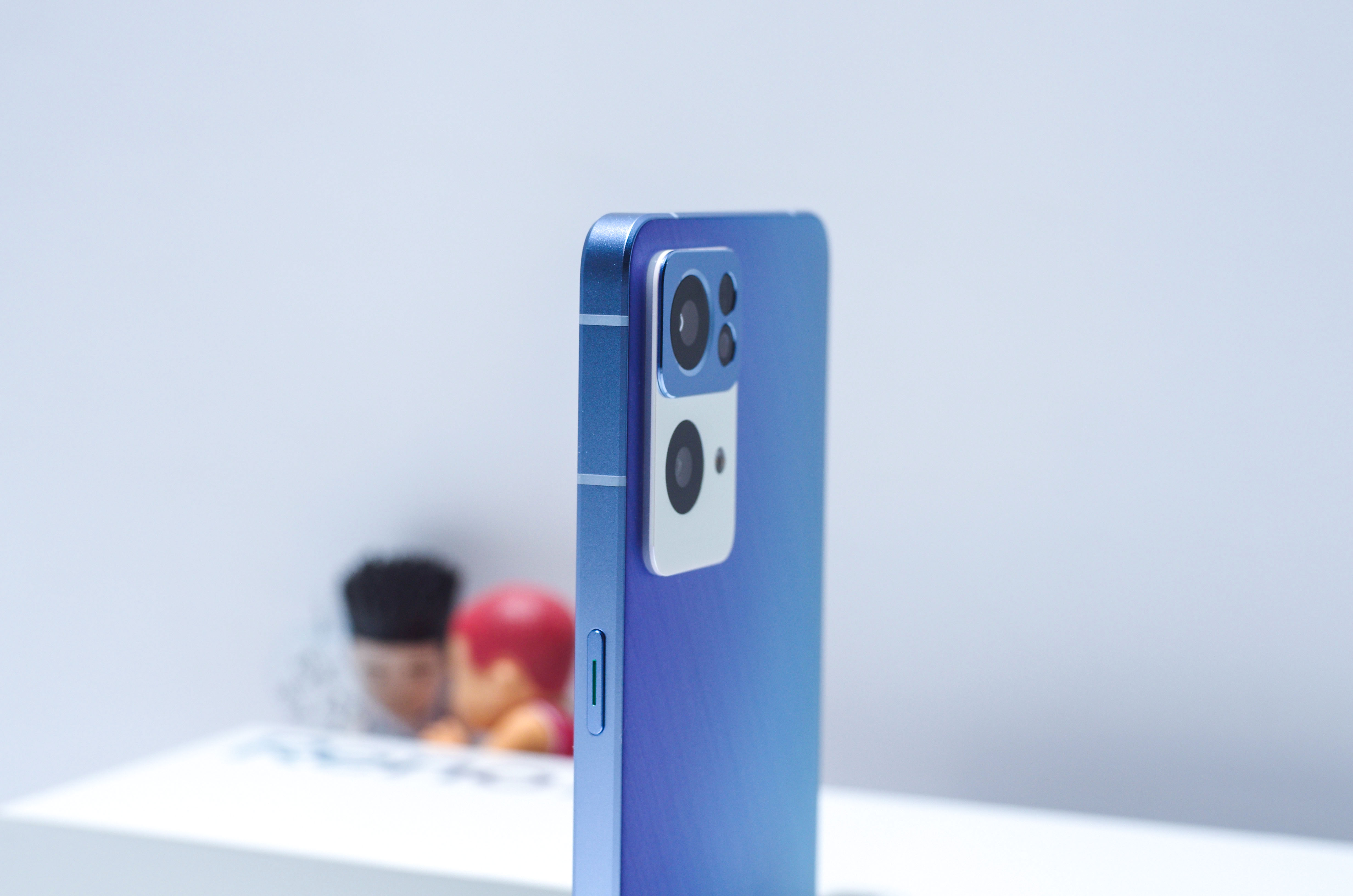 OPPO Reno7 Pro评测：焕然一新、收获芳心