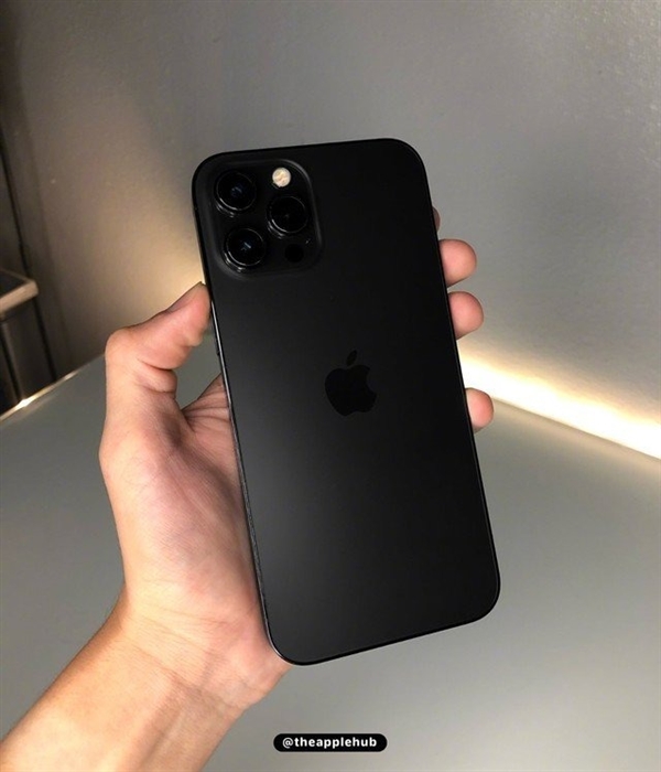 都是9月15日 小米新品和iPhone 13发布会再度橦车