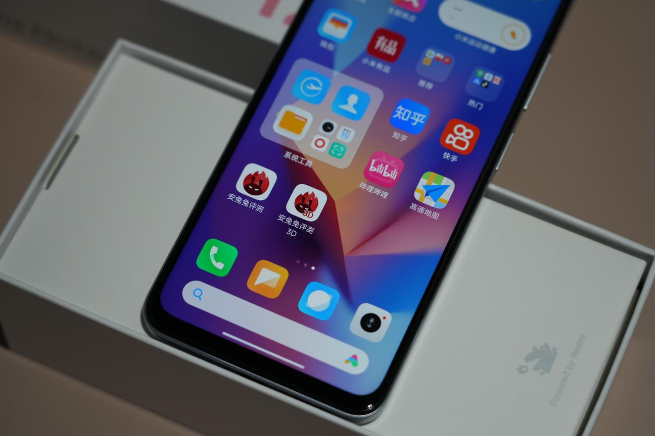 Redmi Note12T Pro开箱简评：送给LCD爱好者的礼物