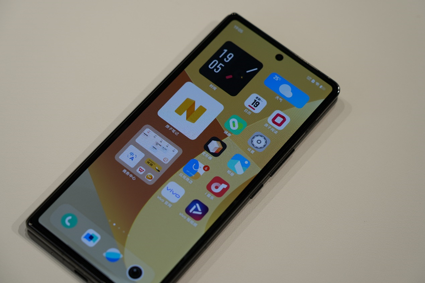 vivo X Fold+：可能是2022年的最强折叠屏
