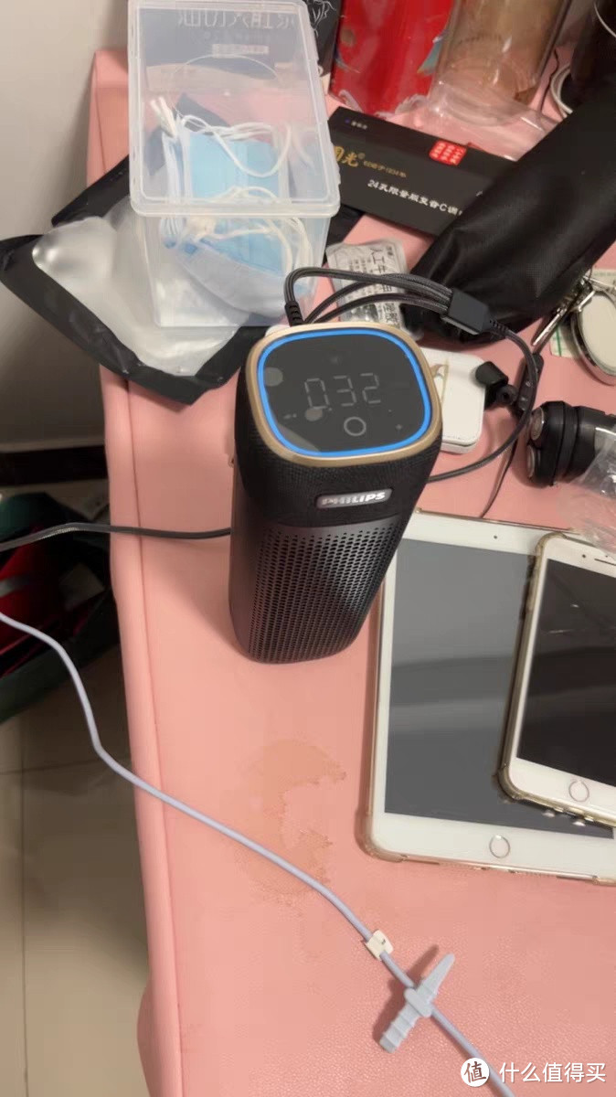 实用的车载空气净化器还不错