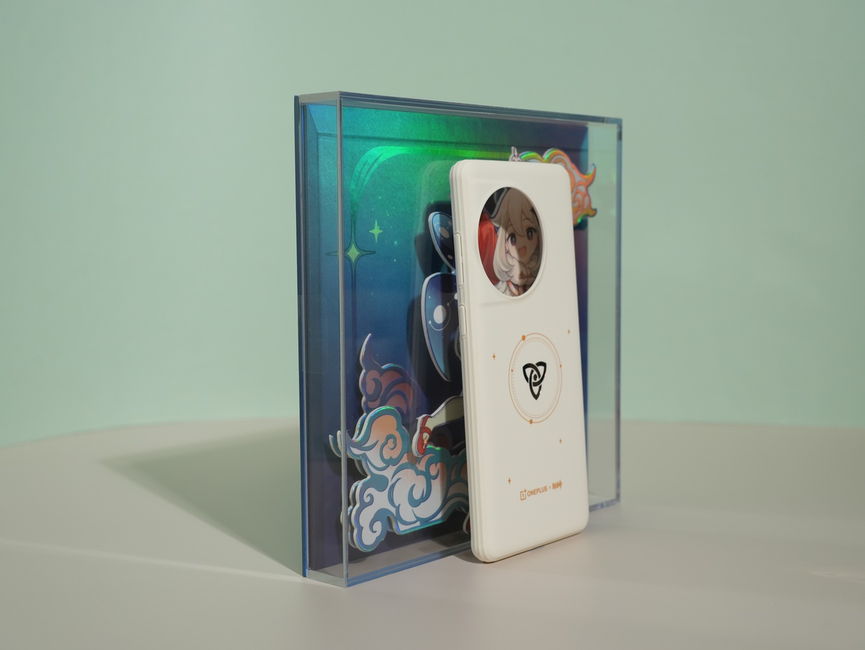 一加Ace 2 Pro原神派蒙主题礼盒图赏！