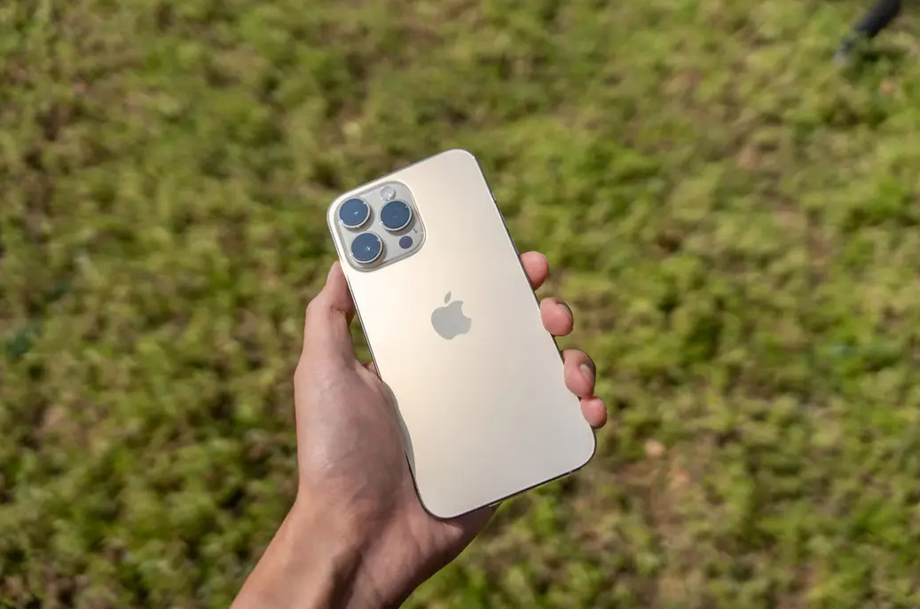 最晚到iPhone 17：苹果手机将用上Type-C