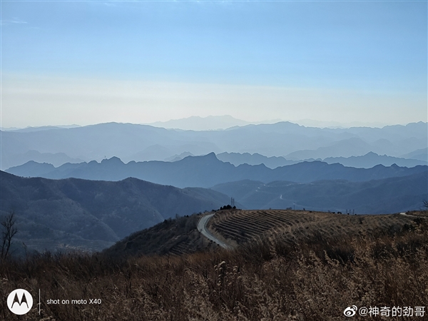 moto X40样张出炉：山海原画智能影像