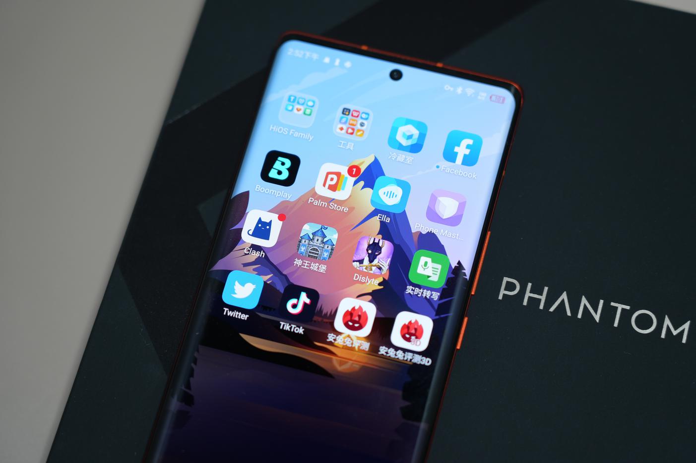 开拓市场 迈向高端：聊聊传音旗舰机TECNO PHANTOM X2
