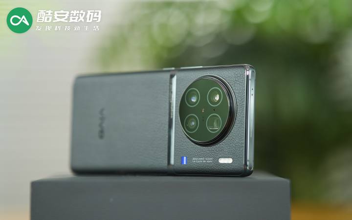 vivo X90 Pro+ 原黑 · 真机图赏】                                                                                                                                                                                                                                  