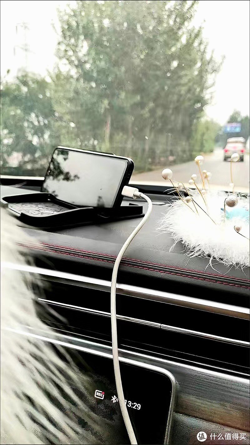 车载手机支架不错哦