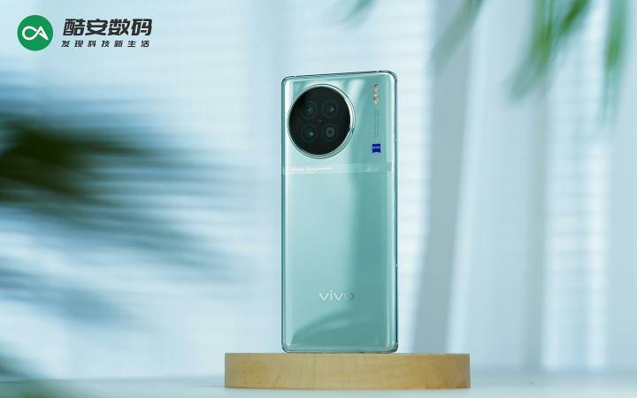 vivo X90s「青漾」· 真机图赏】