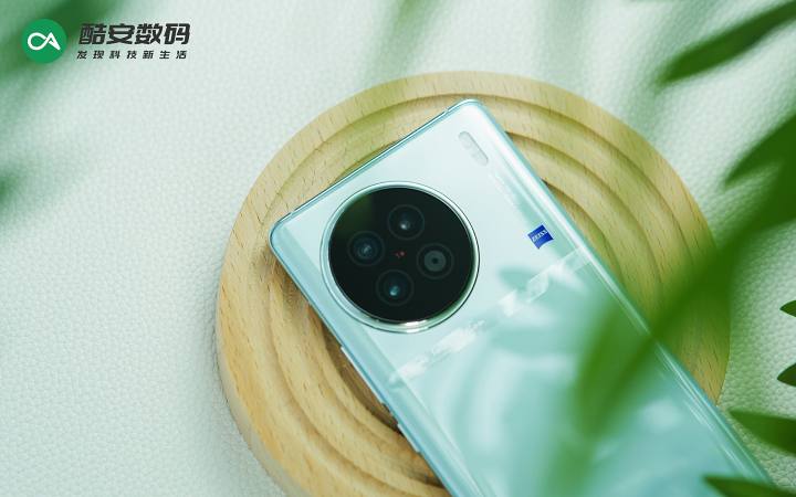 vivo X90s「青漾」· 真机图赏】