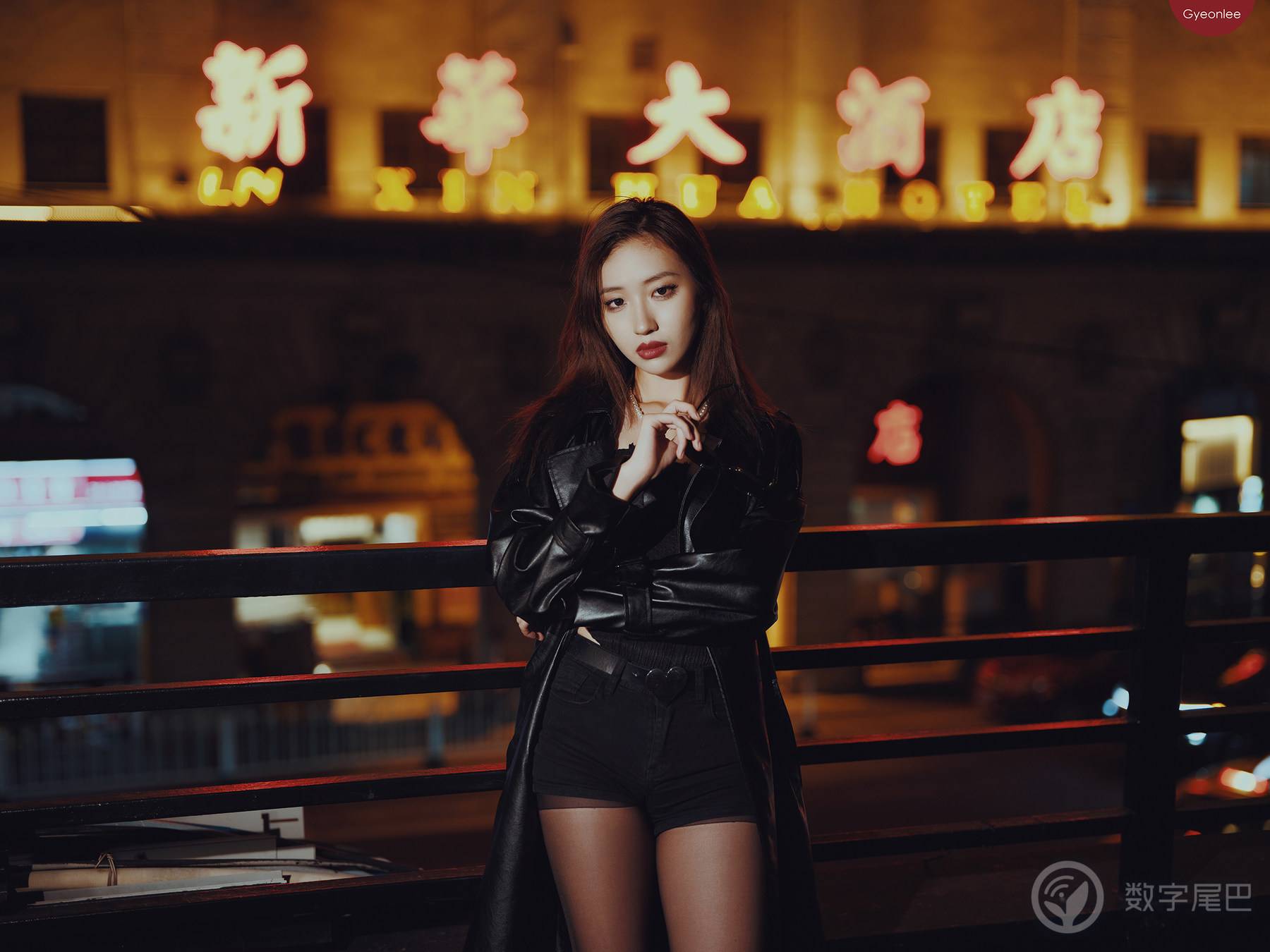摄影想要有光，我有Hobolite