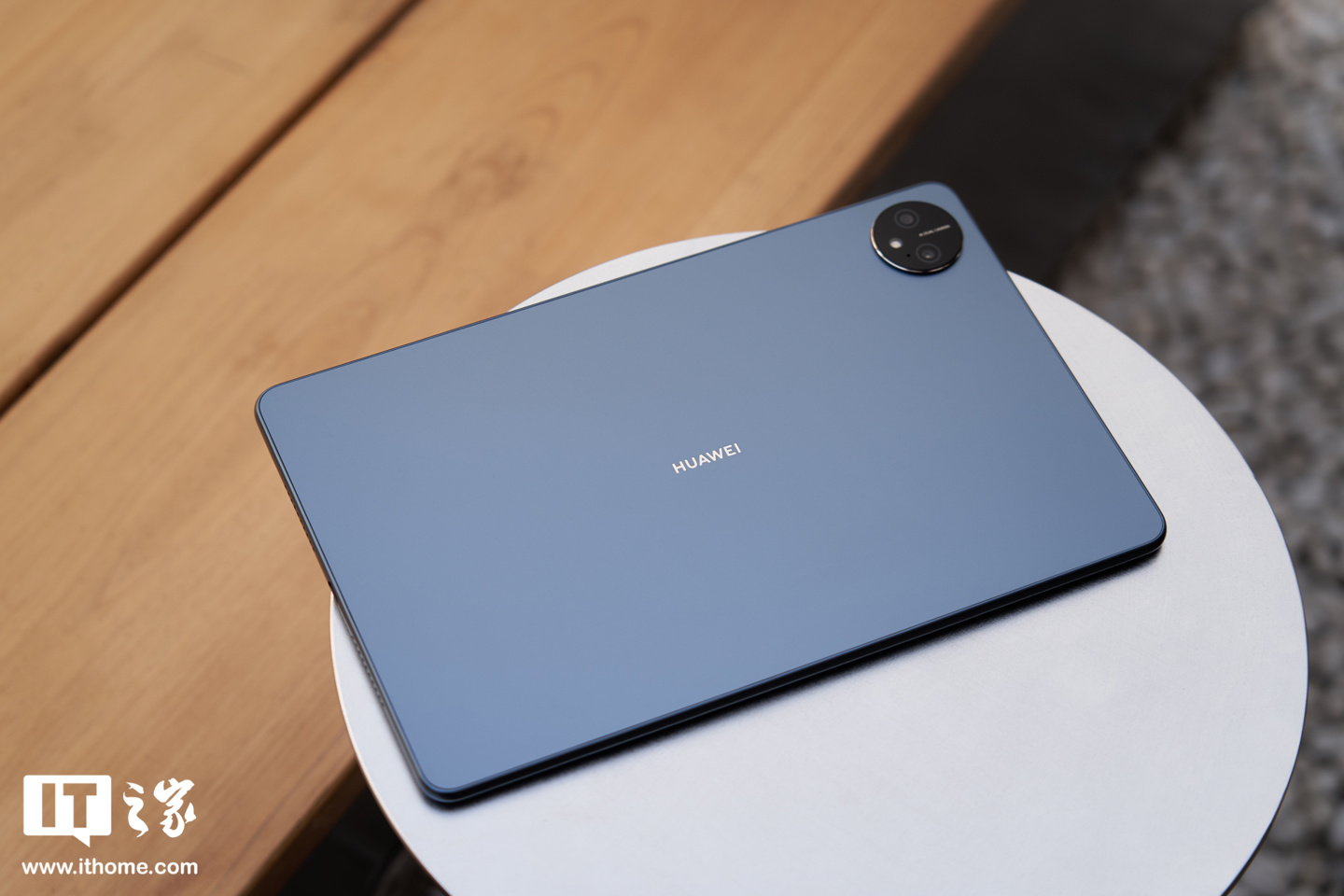 华为 MatePad Pro 11 英寸 2024 款图赏：全球首款支持双向北斗卫星消息的大众平板