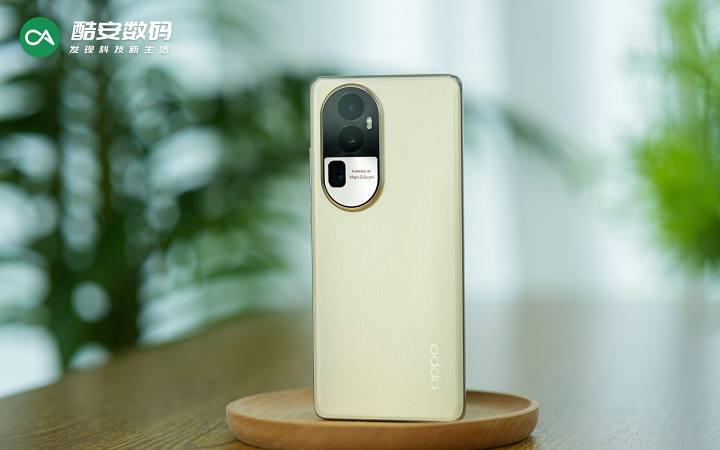 OPPO Reno10 Pro+「灿烂金」· 真机图赏】