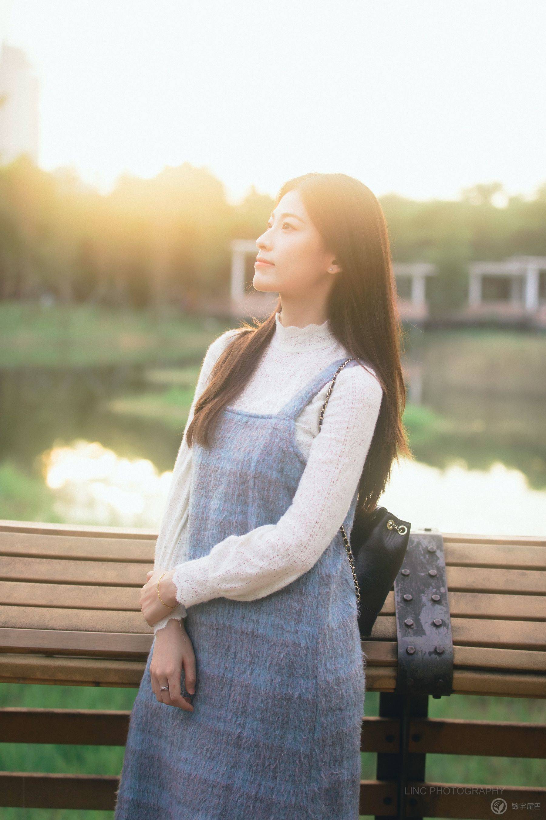簕杜鹃花海女生