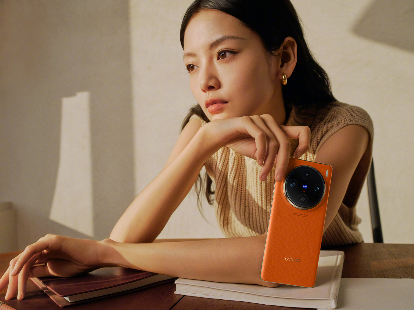 首发天玑 9300，vivo X100 系列手机真机实拍图公布