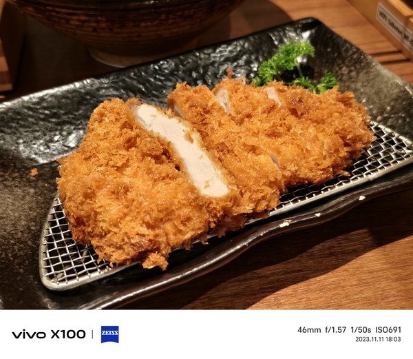 vivo X100评测：一部充满惊喜感的基本款影像旗舰