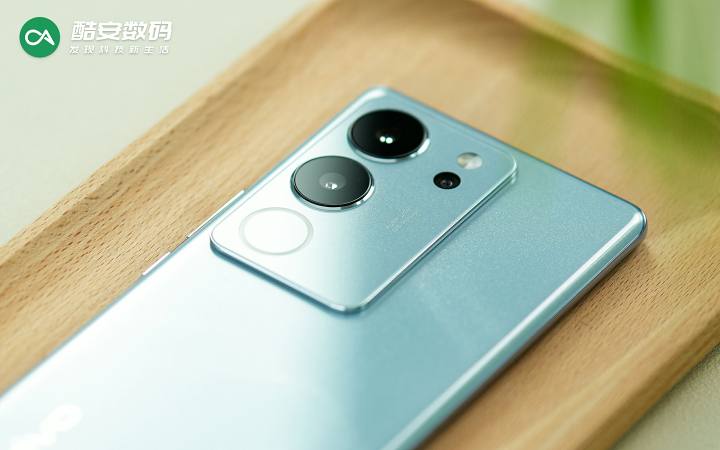 vivo S17 Pro「山海青」· 真机图赏】