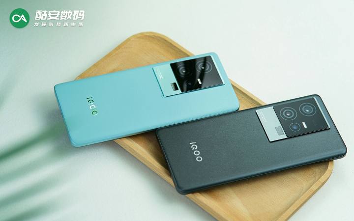 iQOO 11S · 真机图赏】