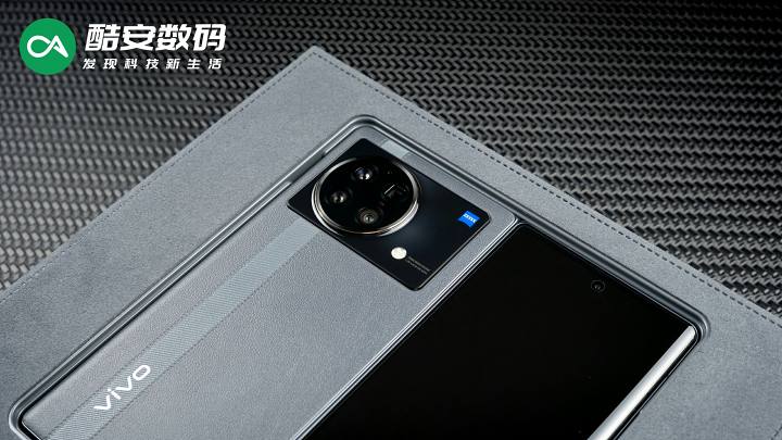 vivo X Fold「梧桐灰」真机图赏】
