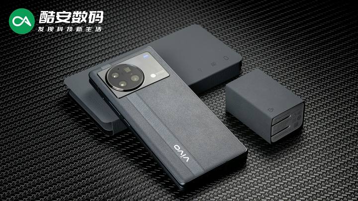 vivo X Fold「梧桐灰」真机图赏】