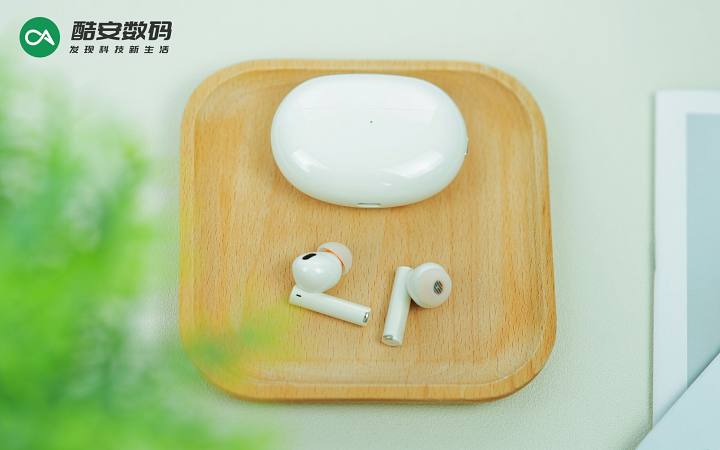 极摩客 K1 &amp; 极摩客 G1 · 图赏】