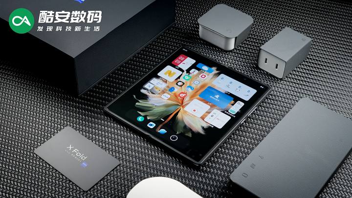 vivo X Fold「梧桐灰」真机图赏】