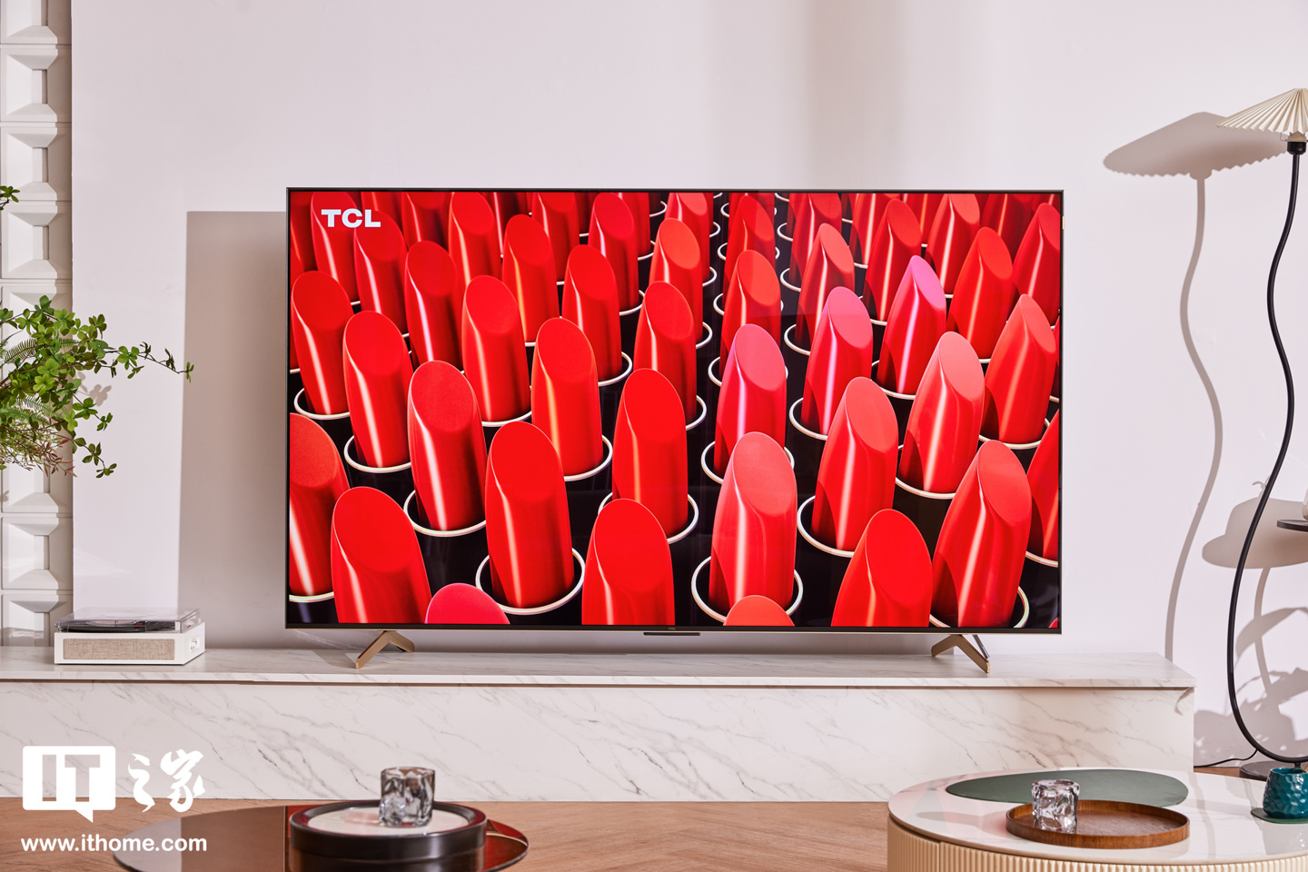 TCL 灵悉 QD-Mini LED 电视 C11G Pro 85 英寸图赏：高端设计语言，高端画质印证