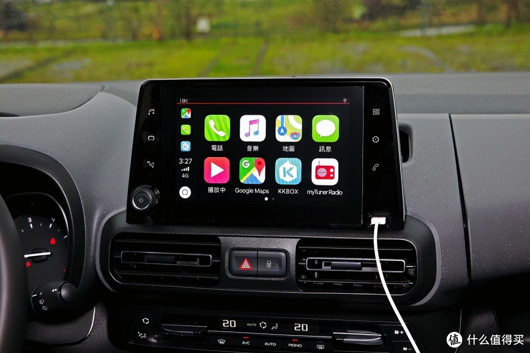 被车企和车主双双抛弃，是什么“杀死”了CarPlay？