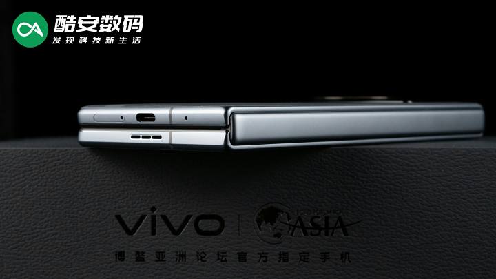 vivo X Fold「梧桐灰」真机图赏】