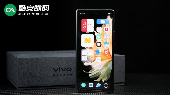 vivo X Fold「梧桐灰」真机图赏】