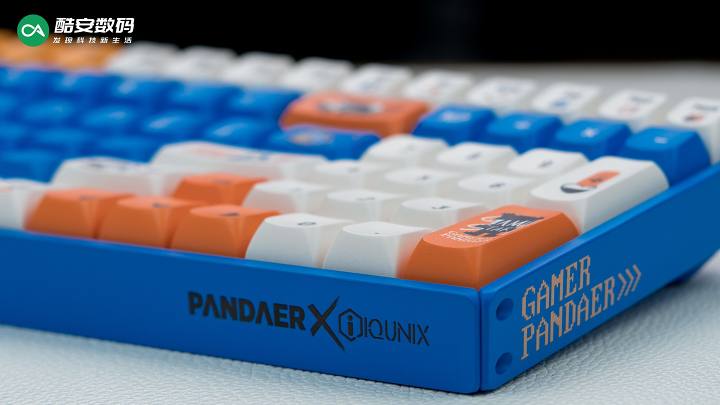 PANDAER × IQUNIX 超合金全键机械键盘 F97·图赏】                                                                                                                                                                                                                        