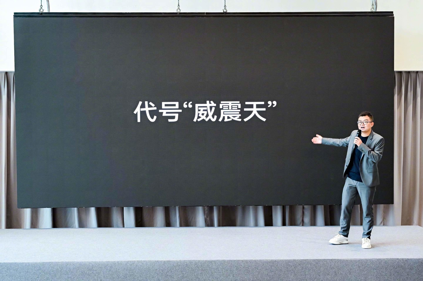 一加 12 手机首发瑞声仿生振感马达 Turbo，号称超越苹果 iPhone 15 Pro Max