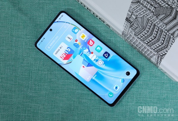 vivo Y100i评测：一款经久耐用的高颜值大内存手机
