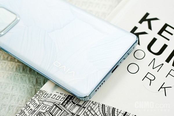 vivo S18评测：驭光而行 让每一拍都能绽放精彩