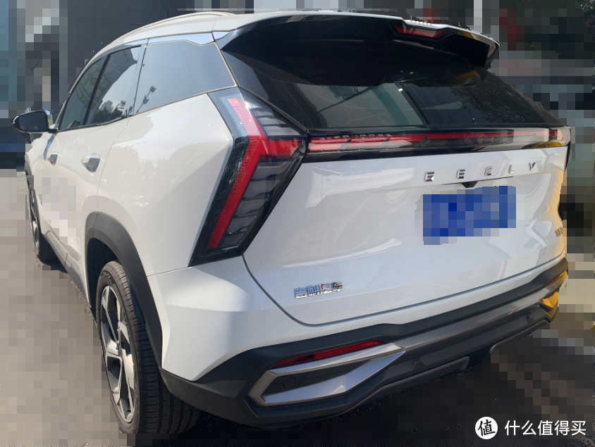 吉利博越L：自家品牌车系互为竞品，混动版本默默打酱油