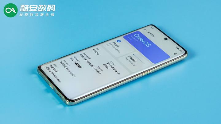 #酷安数码# OPPO Reno9 Pro+ 明日金 · 真机图赏】