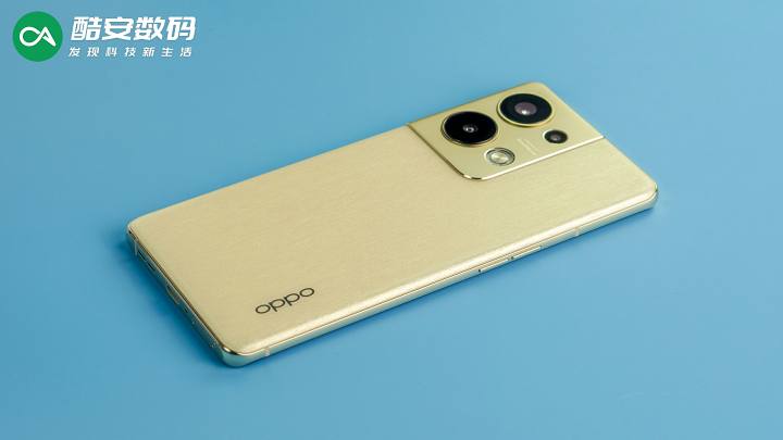 #酷安数码# OPPO Reno9 Pro+ 明日金 · 真机图赏】