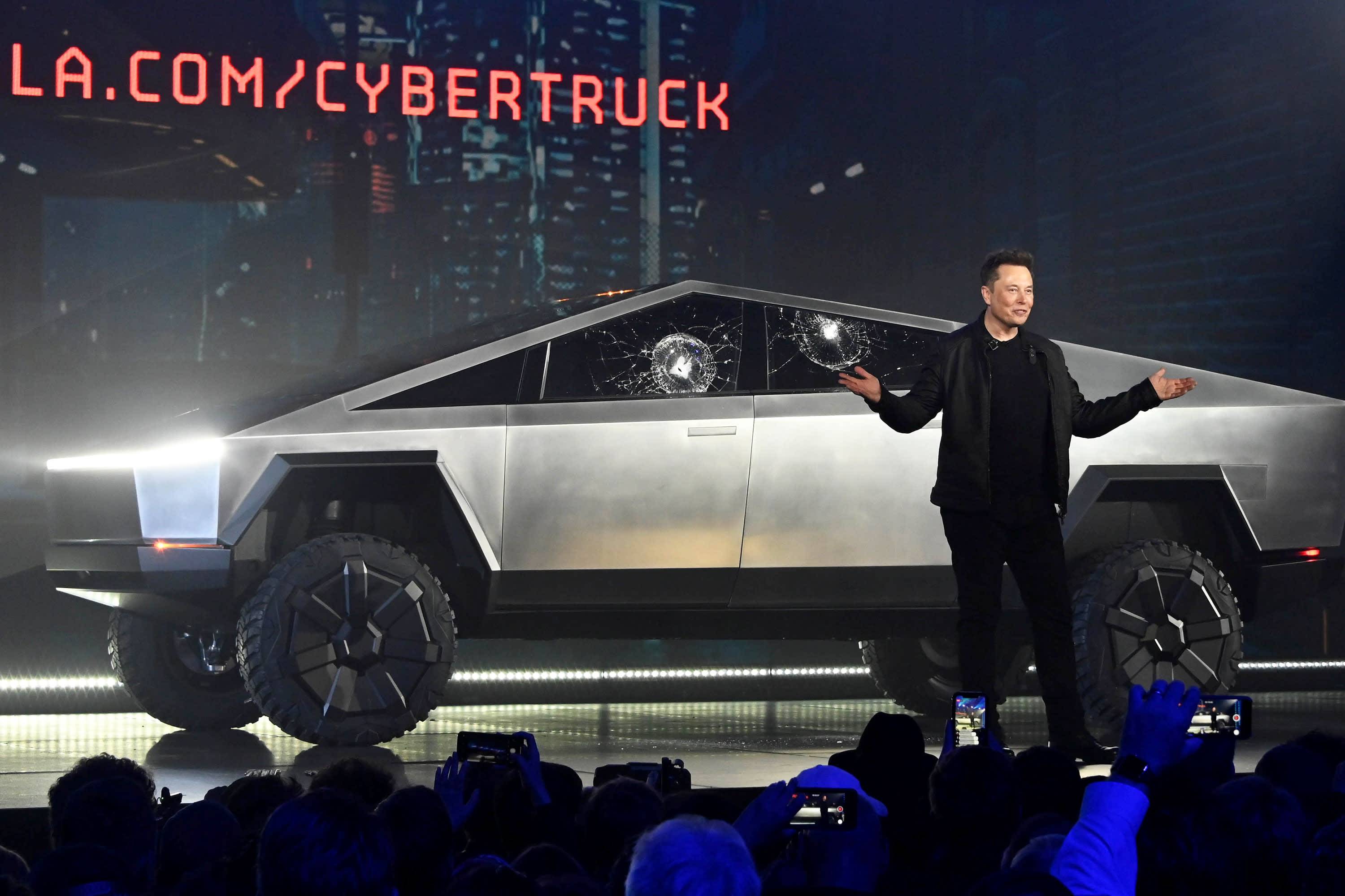 特斯拉 Cybertruck，豪华电动汽车的革命者，引领未来汽车市场