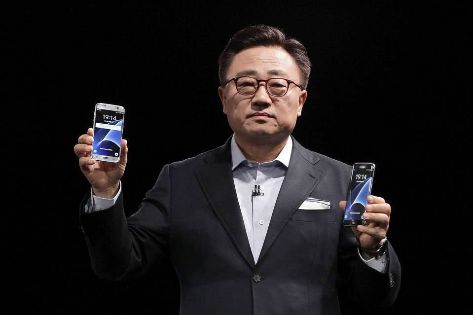 三星承认中国市场败北 但绝不降价 S10与折叠屏成救命稻草