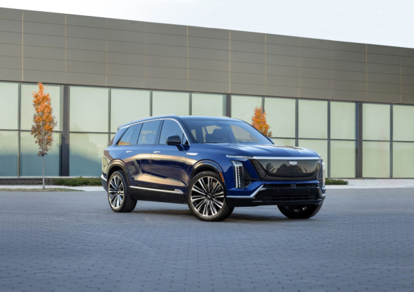 VISTIQ豪华新SUV，现代家庭的最佳伙伴与智能驾驶助手