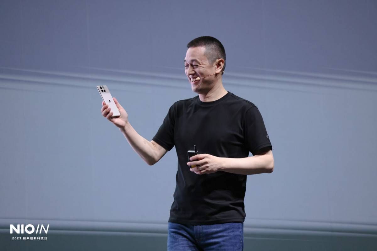 蔚来为什么做 NIO Phone 手机？我找到这些答案