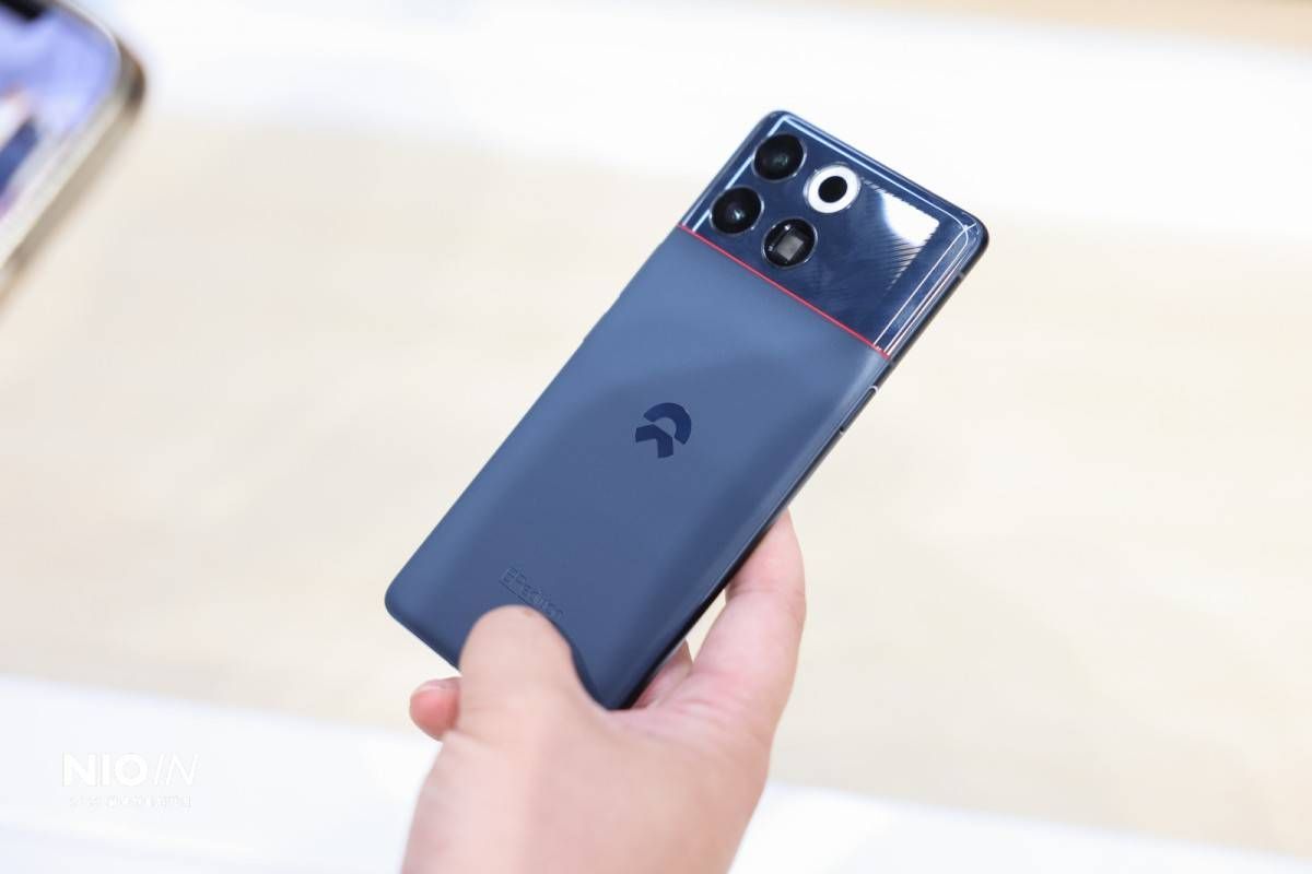 蔚来为什么做 NIO Phone 手机？我找到这些答案